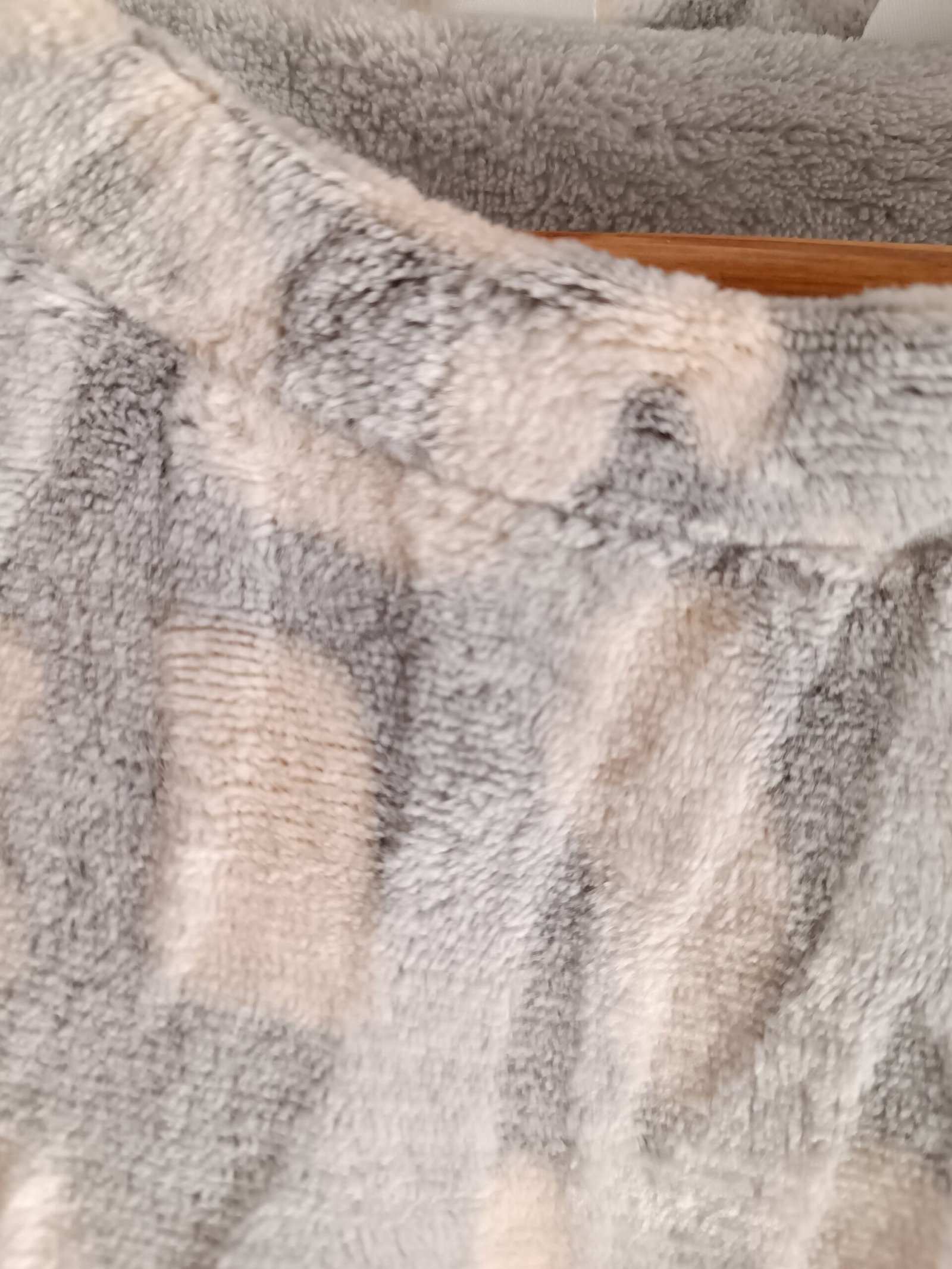 Pol Gris Léopard – Image 4