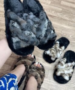 Alternative view of Pantoufle léopard croisée