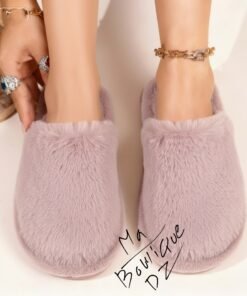 Alternative view of Pantoufles fermées à fourrure